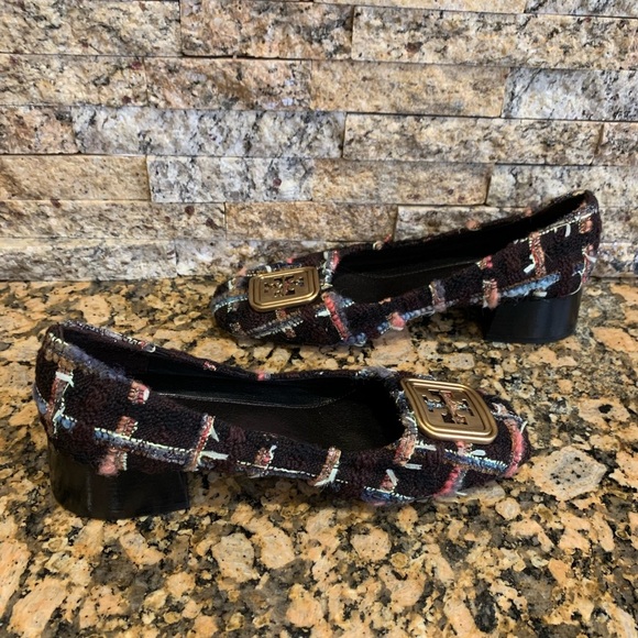 TORY BURCH Georgia Block Heel Pump - Picture 8 of 11